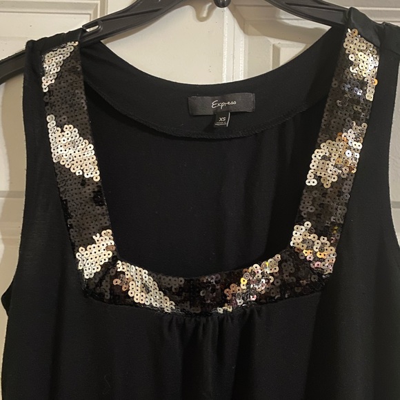 Black, sleeveless dress - Picture 3 of 4